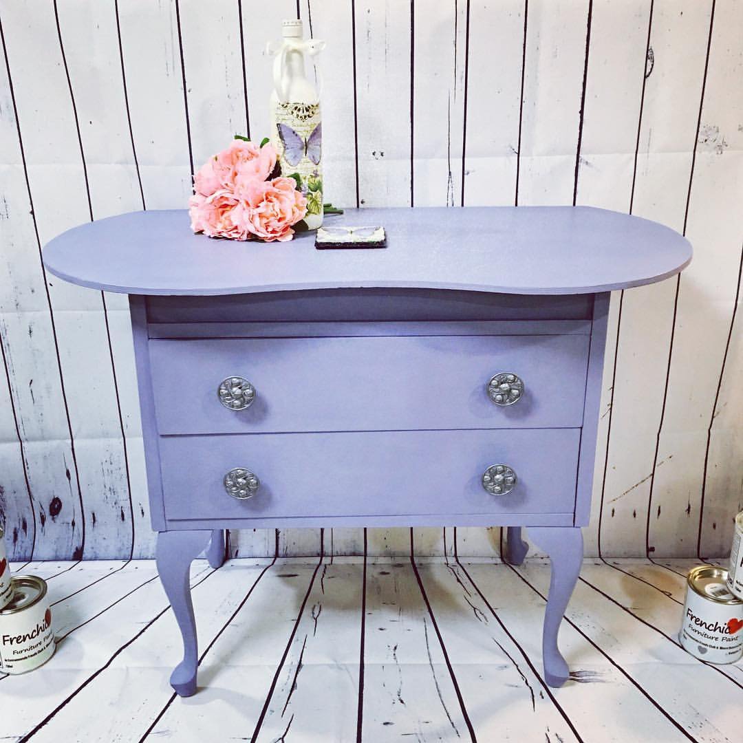 Moody Blue Lazy Range